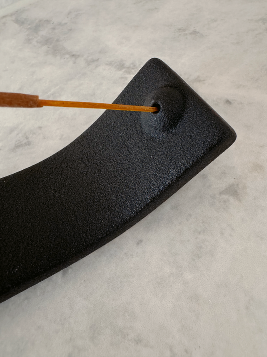 Ceramic Incense wave holder - black